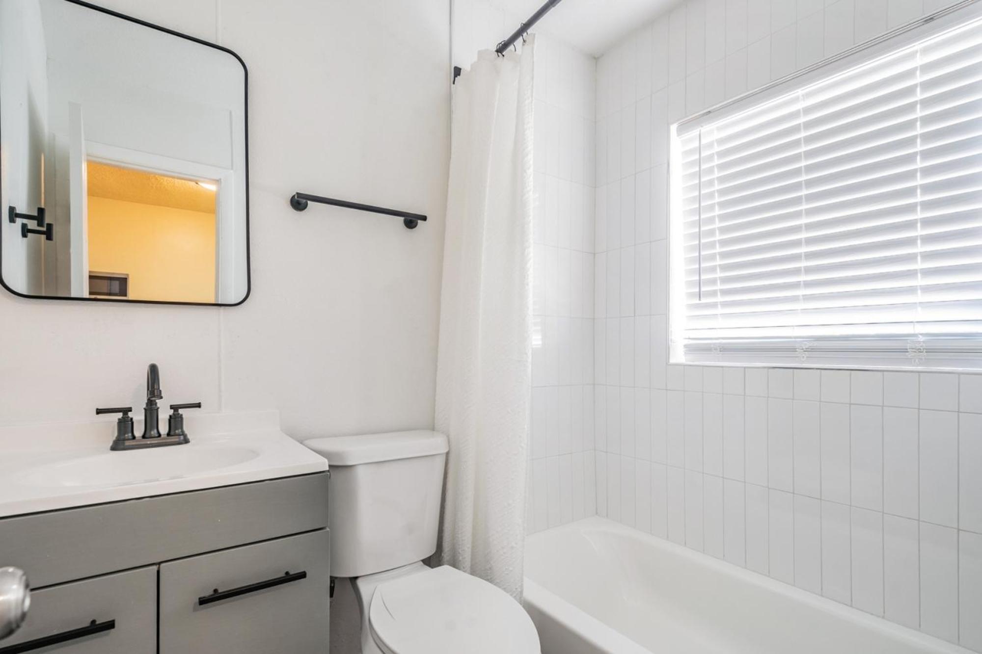 Elegant Studio Apartment In Downtown St Pete - Great Community Events! St. Petersburg Exterior photo