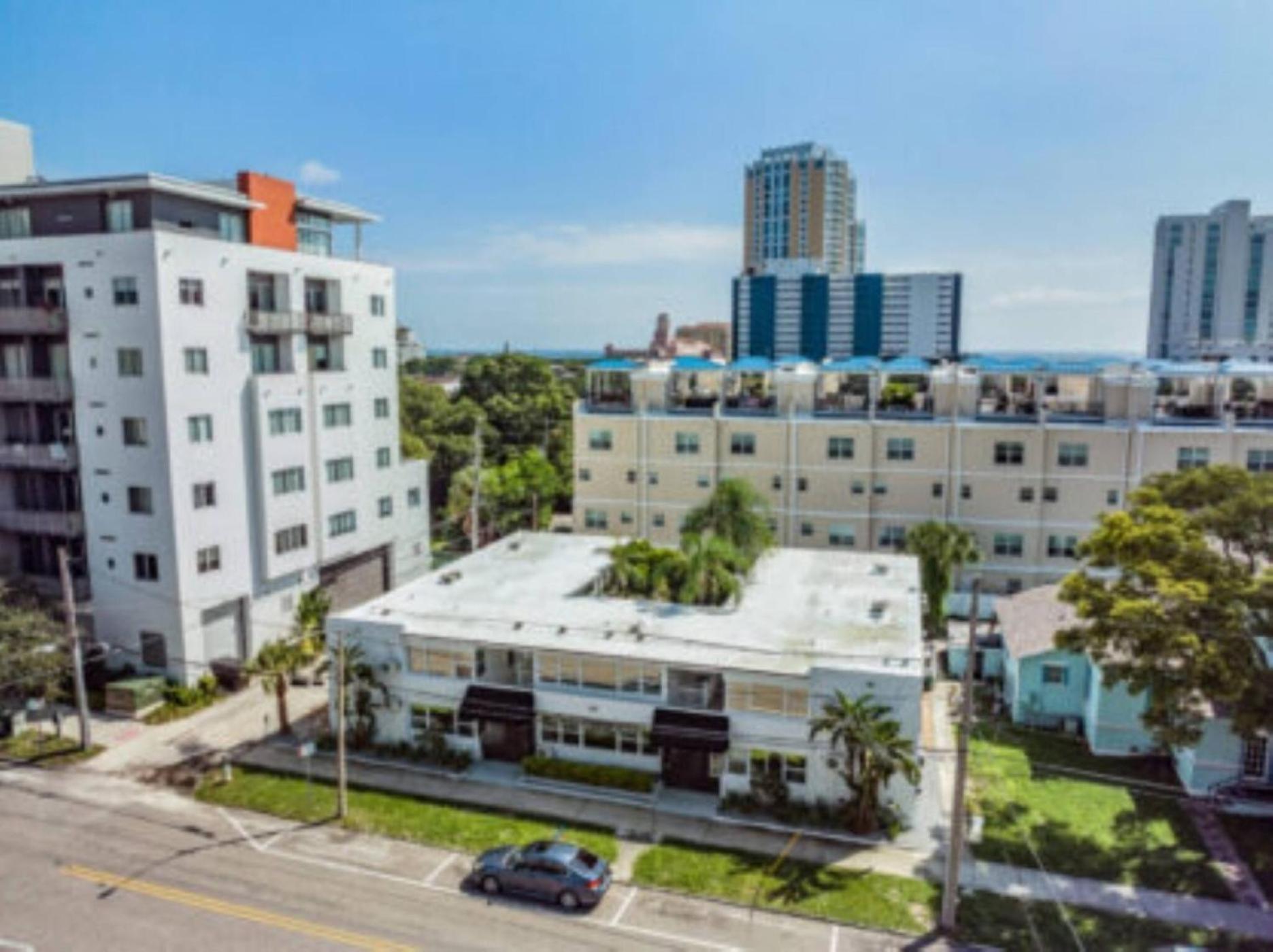 Elegant Studio Apartment In Downtown St Pete - Great Community Events! St. Petersburg Exterior photo